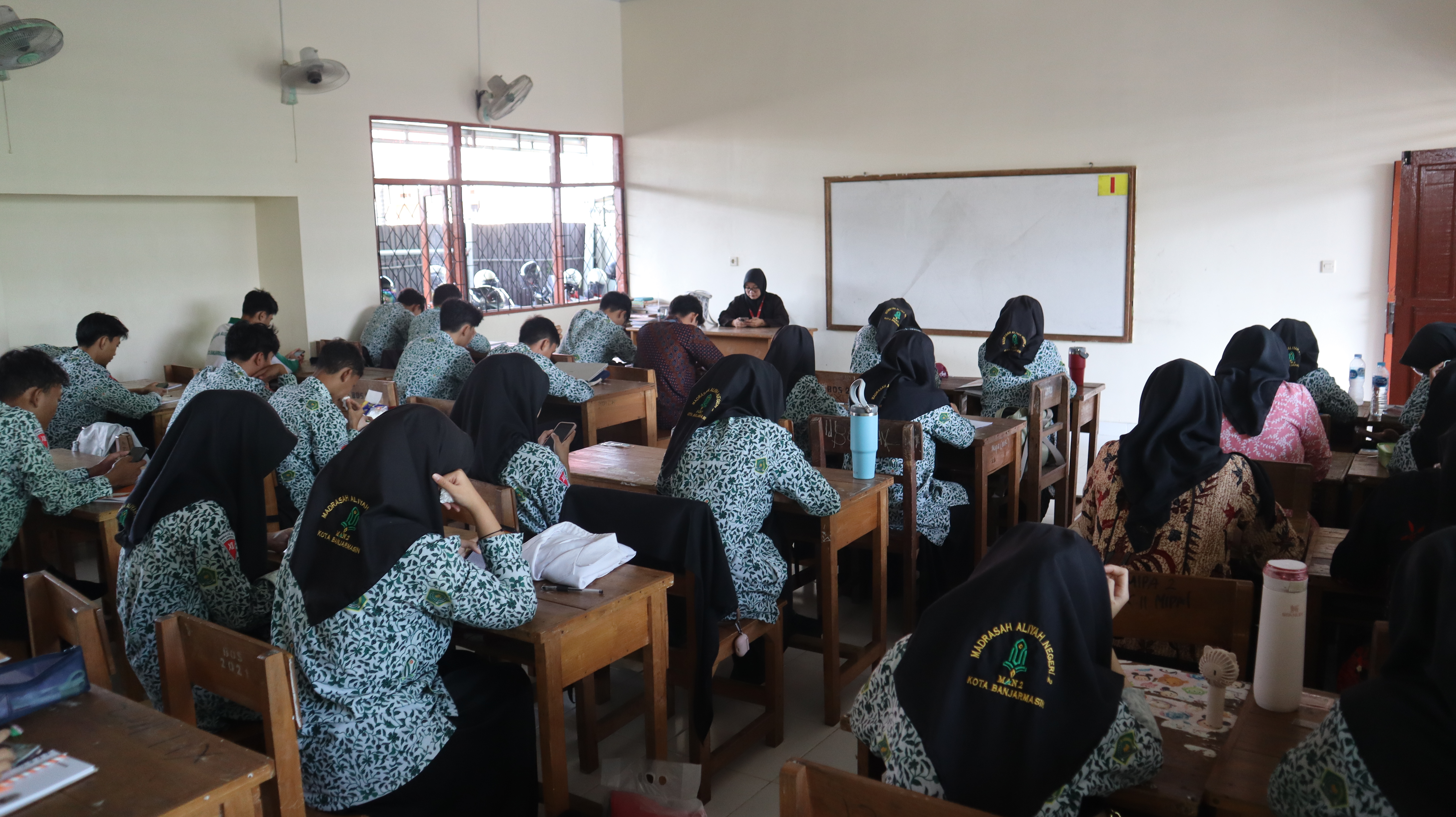 MAN 2 Kota Banjarmasin Gelar TOBK TKA Bersama GO, Siapkan Murid Kelas XII Hadapi Seleksi PTN