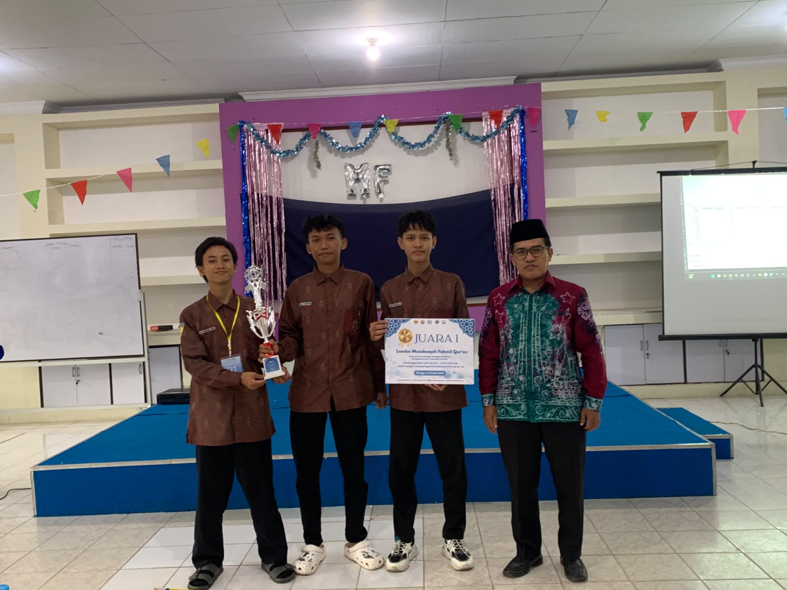 Tim Fahmil Qur’an MAN 2 Kota Banjarmasin Ukir Juara 1 MFQ 2026 Lewat Ketajaman Wawasan Al-Qur’an
